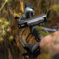 KnogBlinder Pro 700 & Blinder Rear - Lampe avant vélo