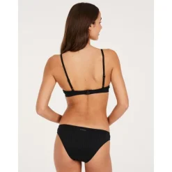 ProtestPrtmanja - Bikini femme
